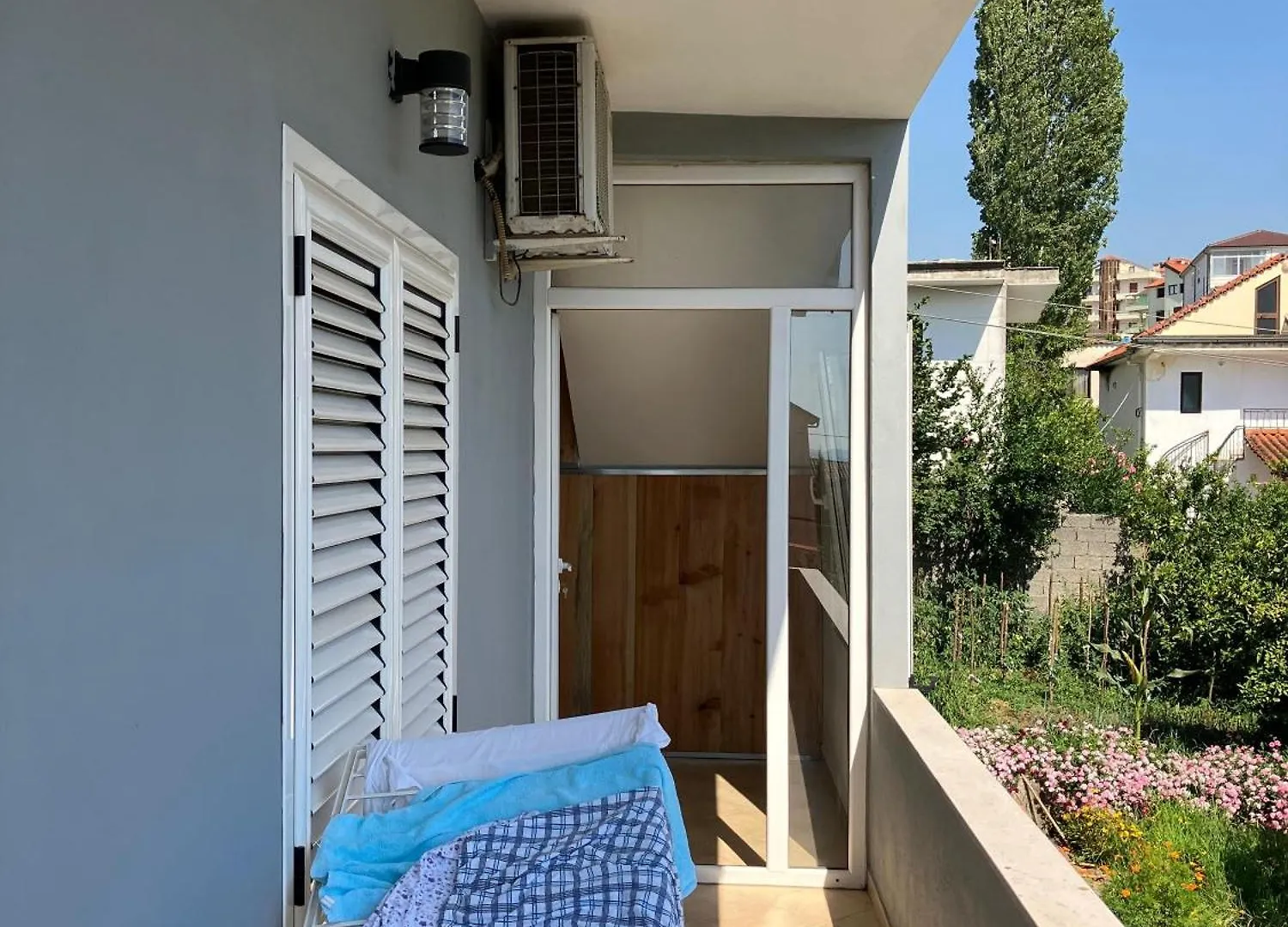 Villa Nr1 Tirana 0*,  Albanien